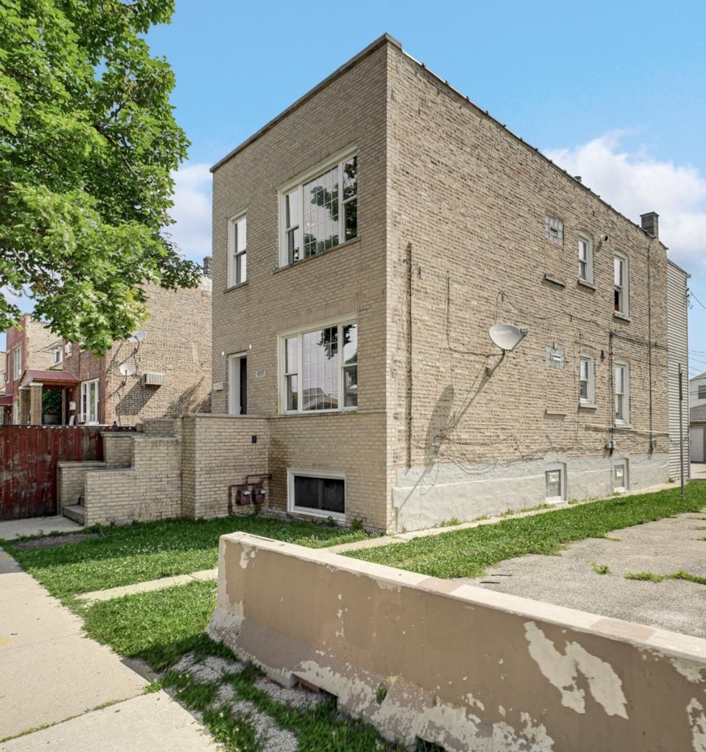 4757 S Rockwell St., Chicago, IL 60632