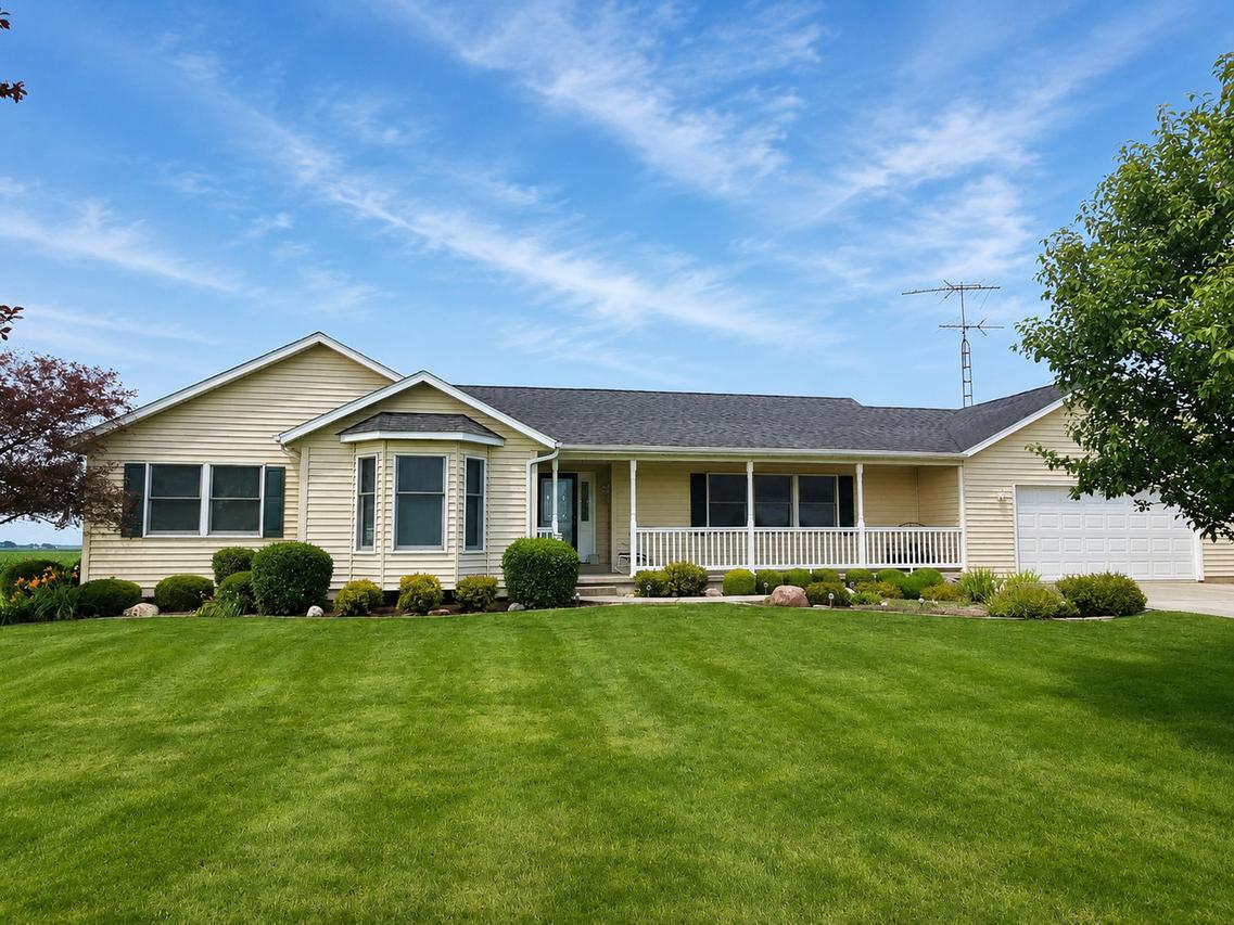 2930 N 1200 E. Rd., Clifton, IL 60927