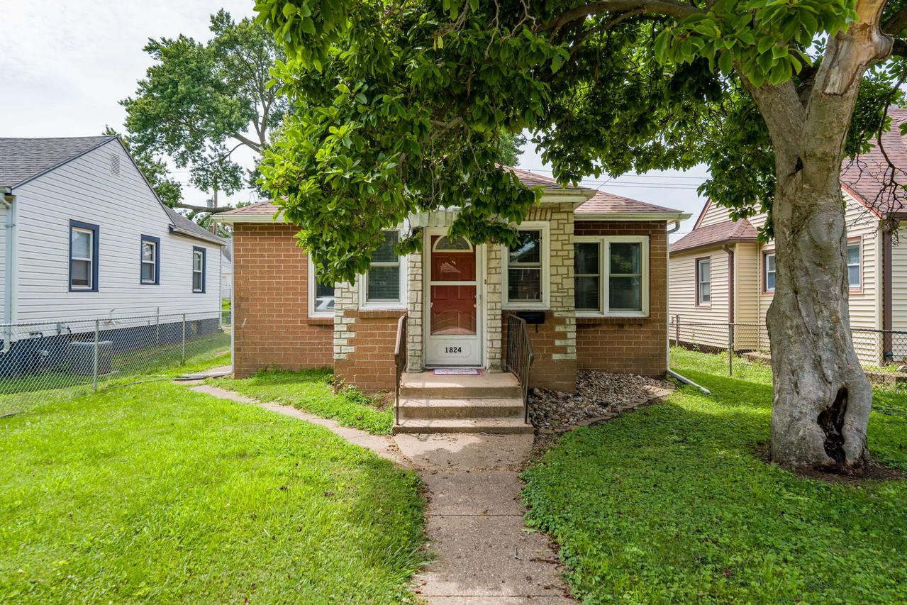 1824 39th St., Rock Island, IL 61201