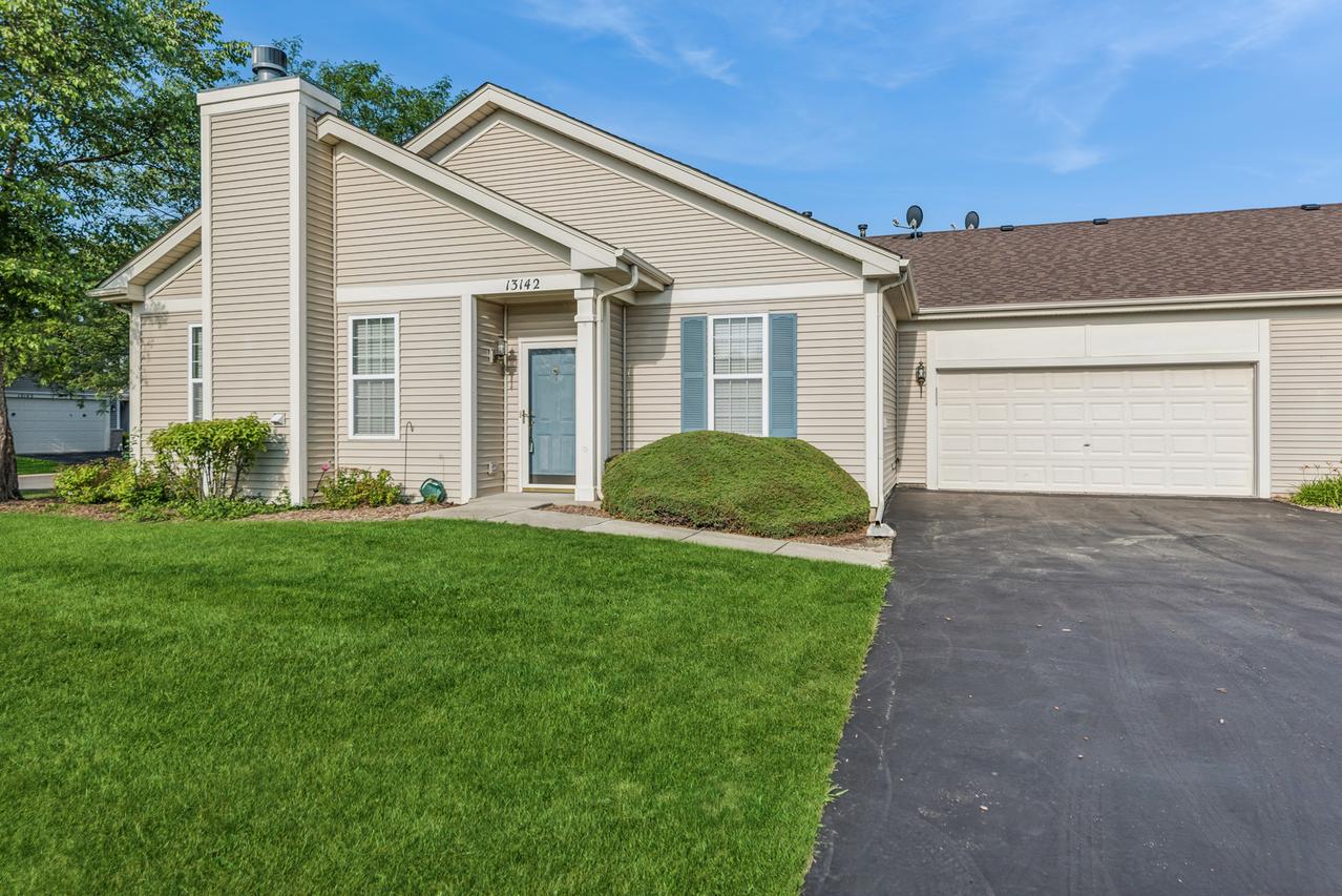 13142 W Sheffield Ln., Beach Park, IL 60083