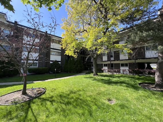New Homes with Master Bedrooms on the 1st Floor That Attend Niles North High School: July 4th to July 10th