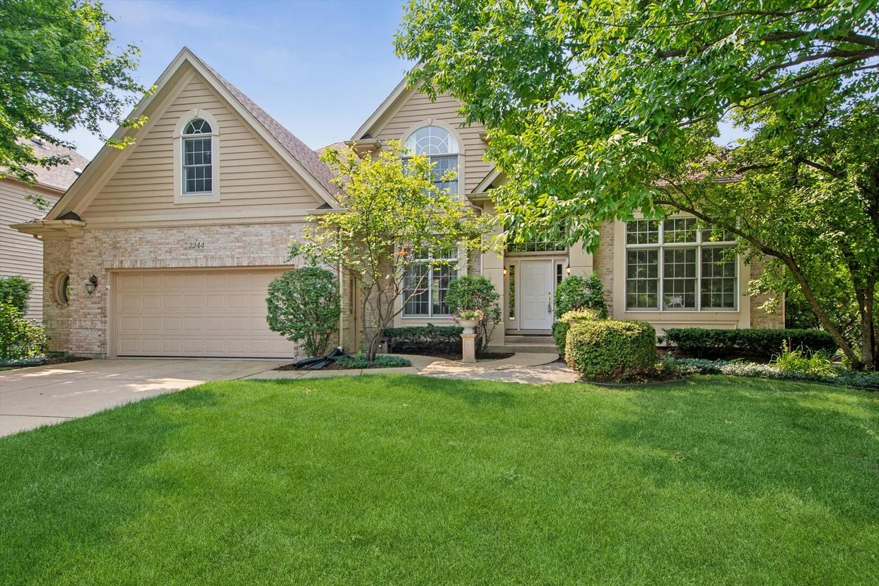 2244 Joyce Ln., Naperville, IL 60564