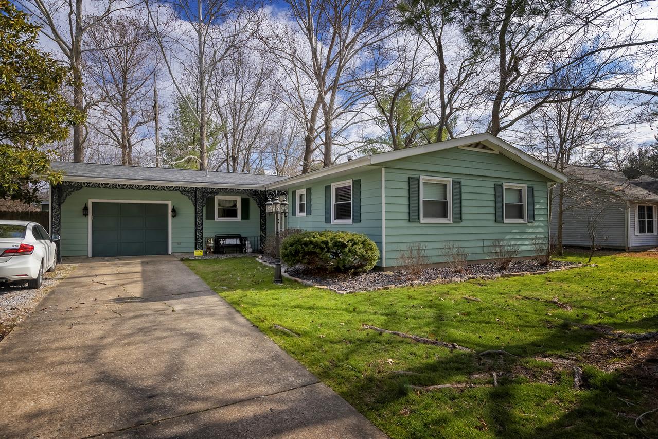 609 S Emerald Ln., Carbondale, IL 62901