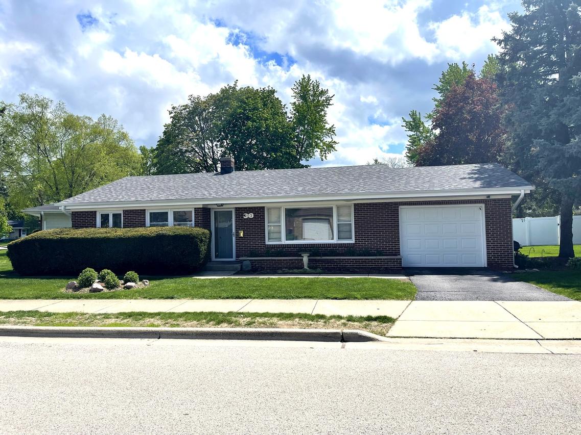 903 Erie St., Elgin, IL 60123