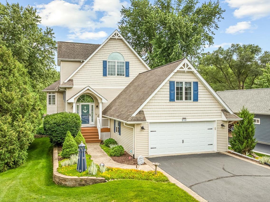 213 Lake Summerset Rd., Davis, IL 61019