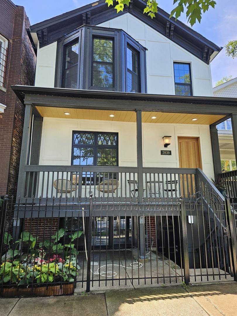 2839 W Monroe St., Chicago, IL 60612