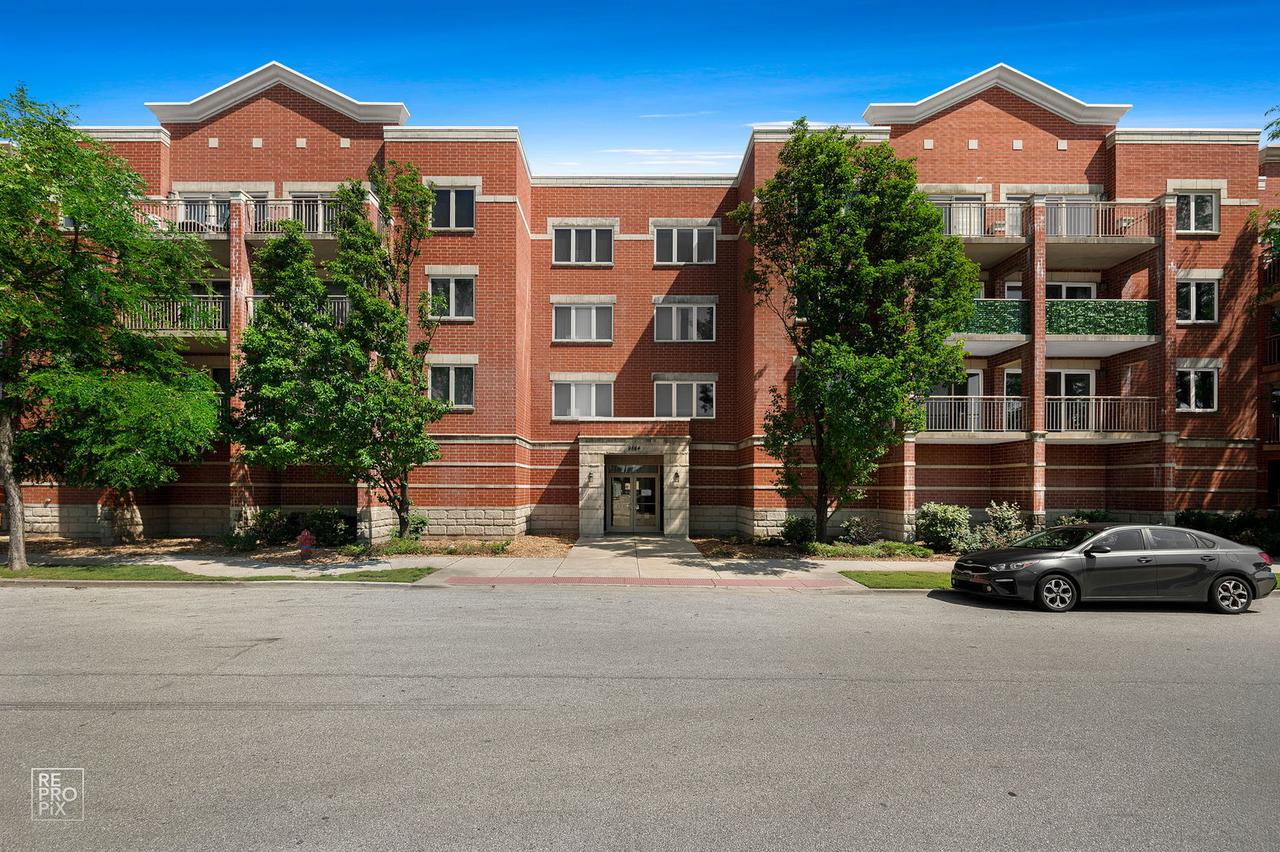 9864 Leland Ave. #308, Schiller Park, IL 60176