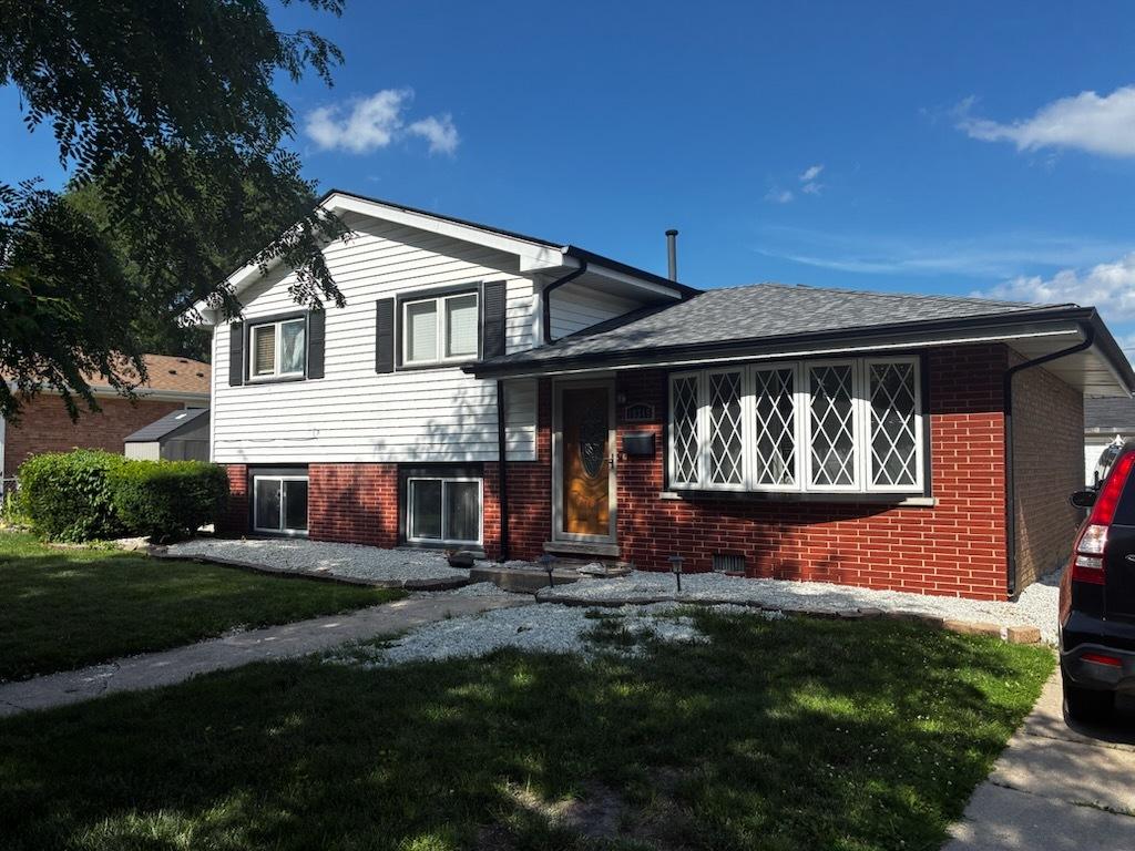 10349 Nashville Ave., Chicago Ridge, IL 60415