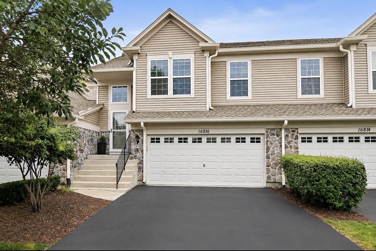 16816 S Locust Ln., Lockport, IL 60441