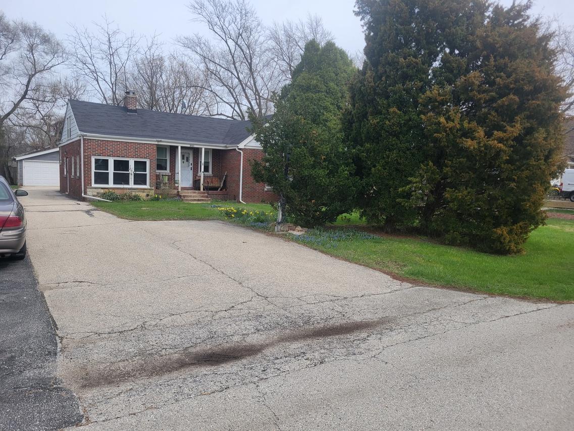 2N161 Fairfield Ave., Lombard, IL 60148
