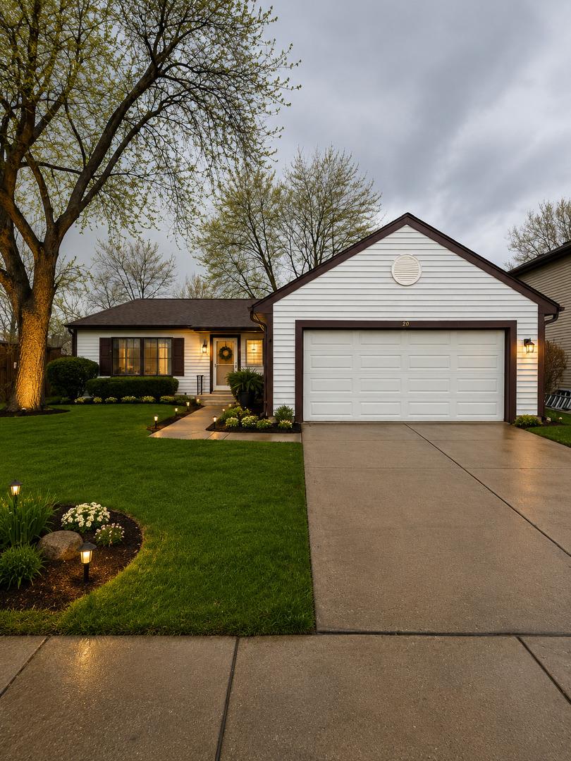 208 Albert Dr., Vernon Hills, IL 60061