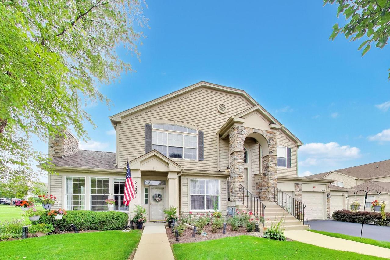 2685 Acorn Ct. #4, West Dundee, IL 60118
