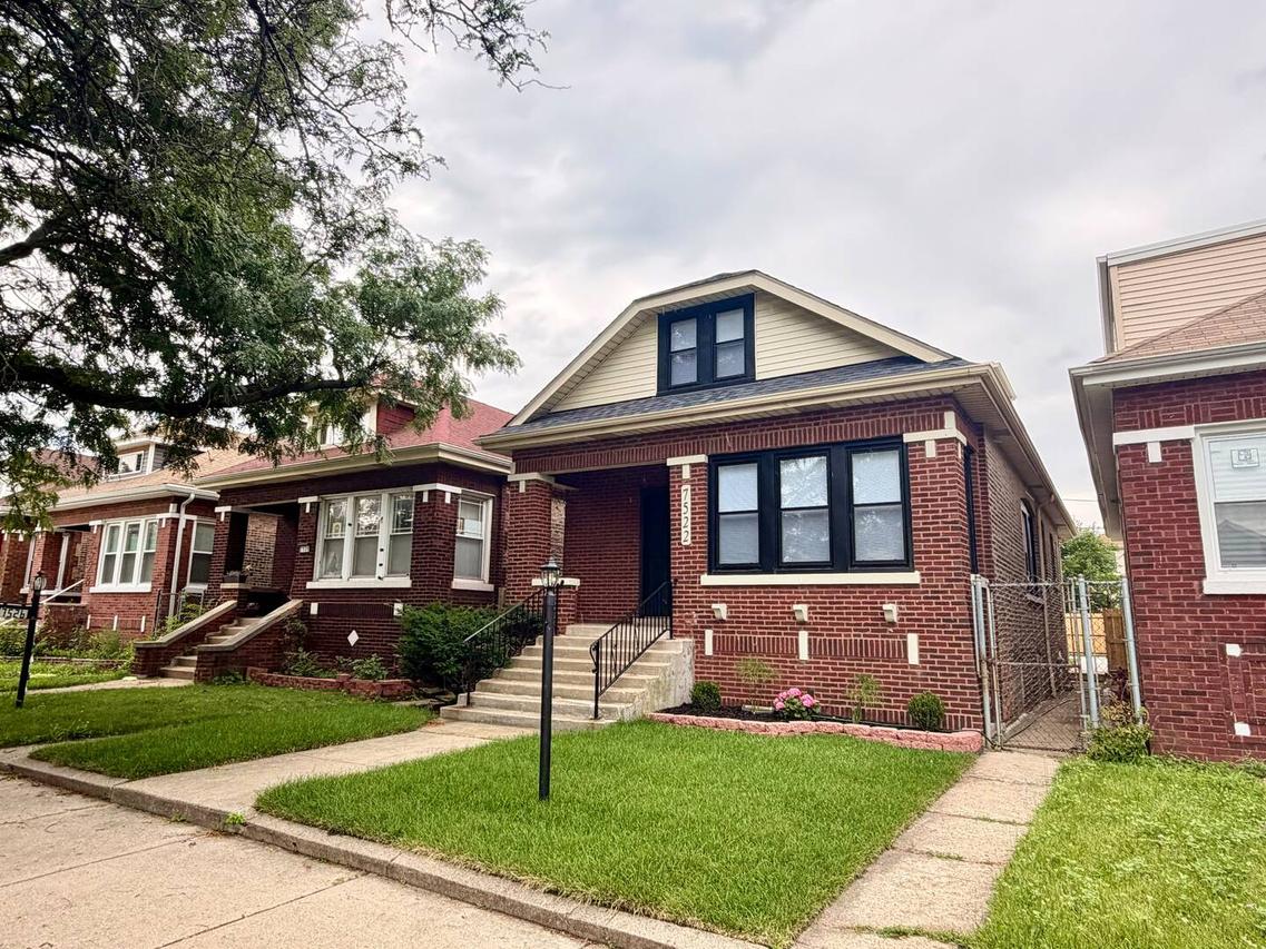 7522 S Aberdeen St., Chicago, IL 60620