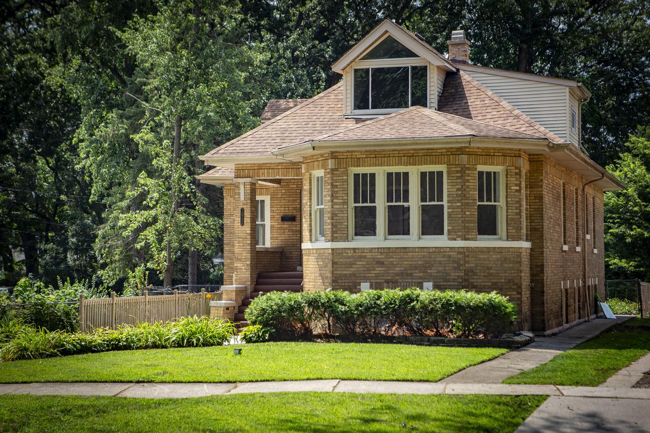10758 S Drew St., Chicago, IL 60643