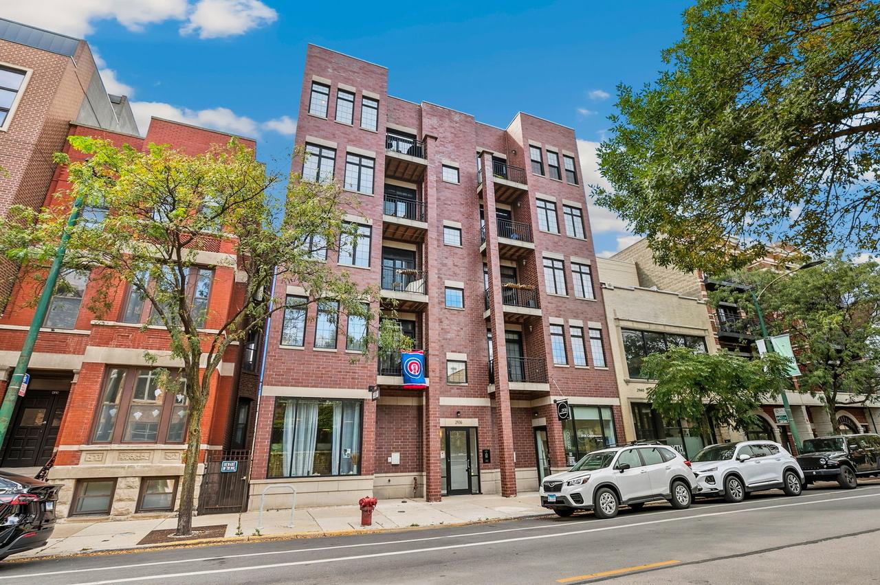 2936 N Lincoln Ave. #3S, Chicago, IL 60657