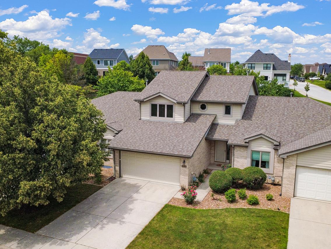 9430 Debbie Ln., Orland Park, IL 60467