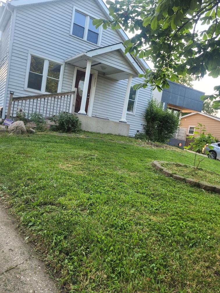 2322 Wallace Ave., North Chicago, IL 60064