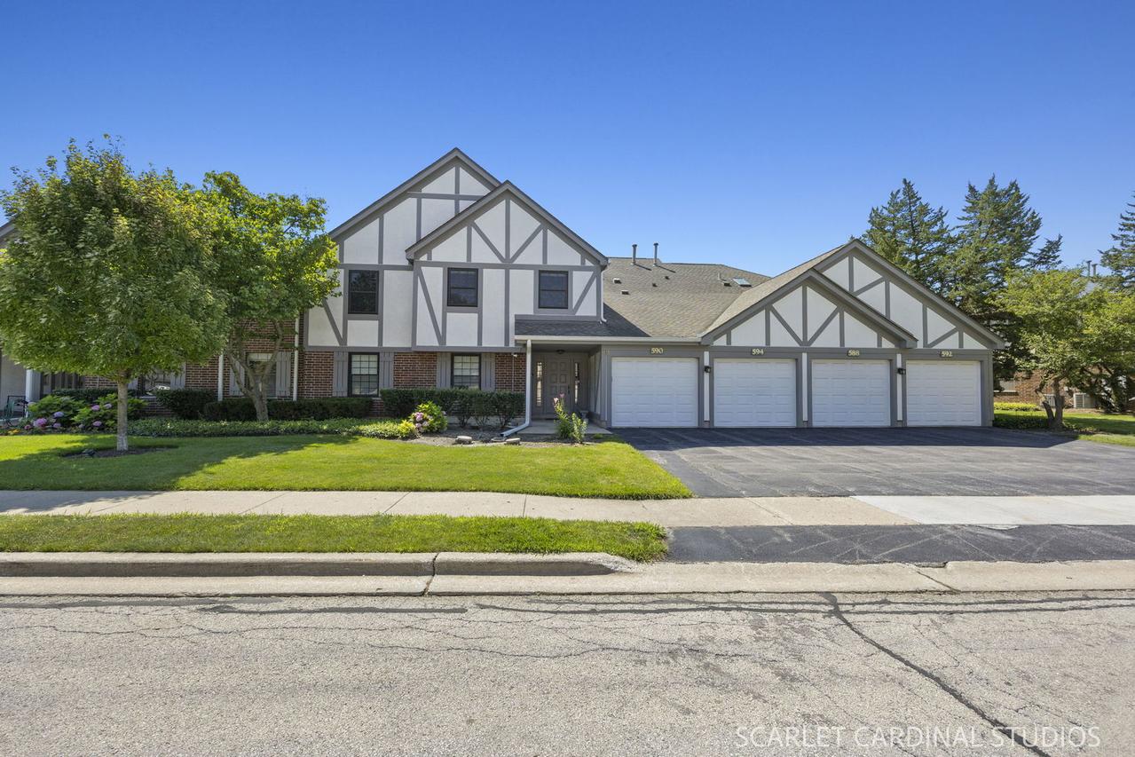 594 Elizabeth Dr. #D, Wood Dale, IL 60191