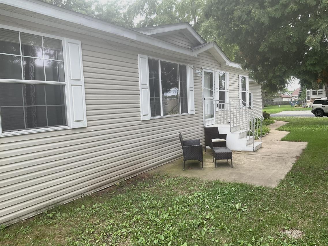 406 Spruce Dr., Belvidere, IL 61008