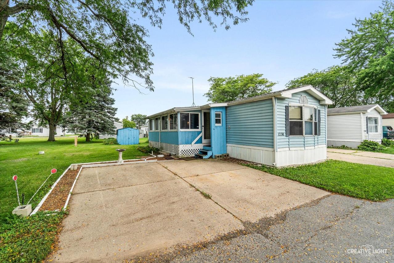 1230 Nichole Ln., Sandwich, IL 60548