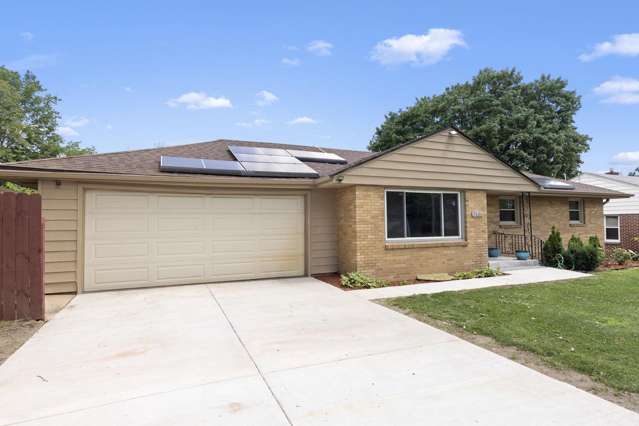 3631 Huffman Blvd., Rockford, IL 61103