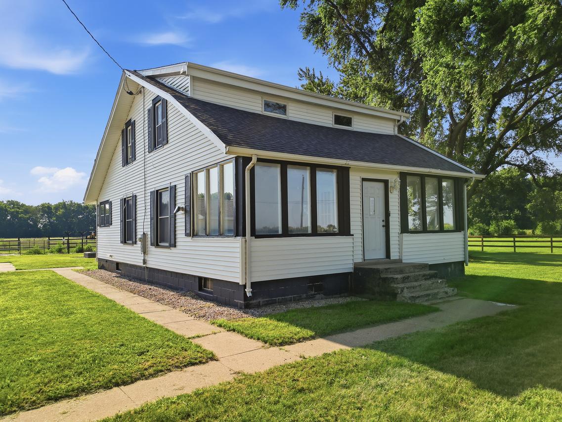 7630 Ridge Rd., Rock Falls, IL 61071