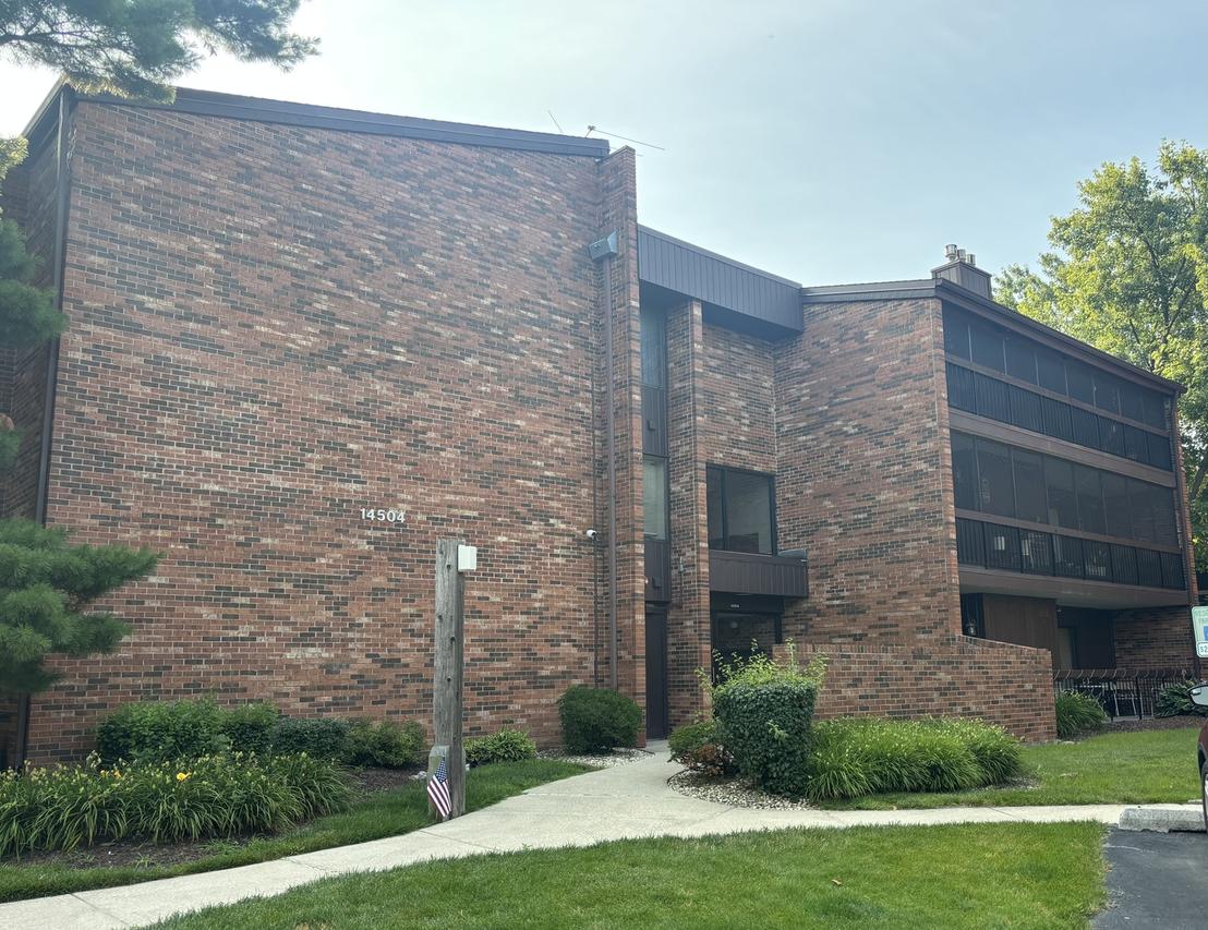 14504 Linder Ct. #G4, Oak Forest, IL 60452