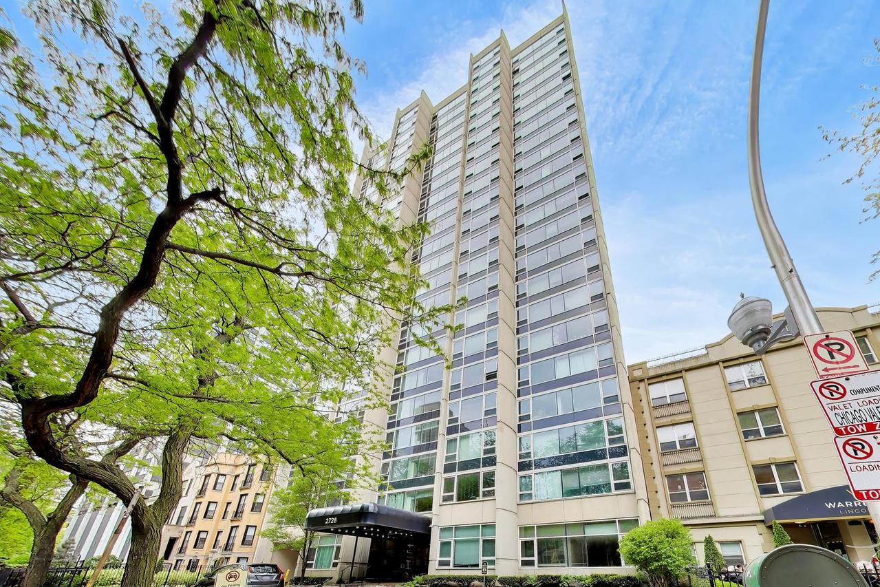 2728 N Hampden Ct. #1701, Chicago, IL 60614