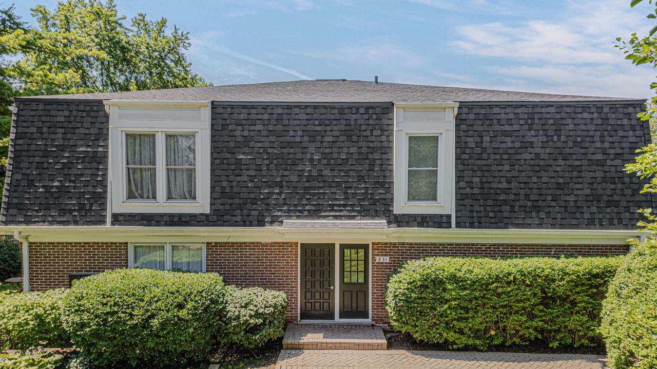 831 Garfield Ave. #C, Libertyville, IL 60048
