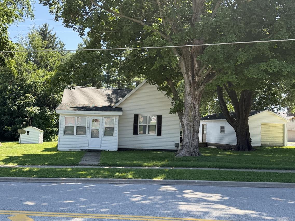 103 E State St., Mahomet, IL 61853