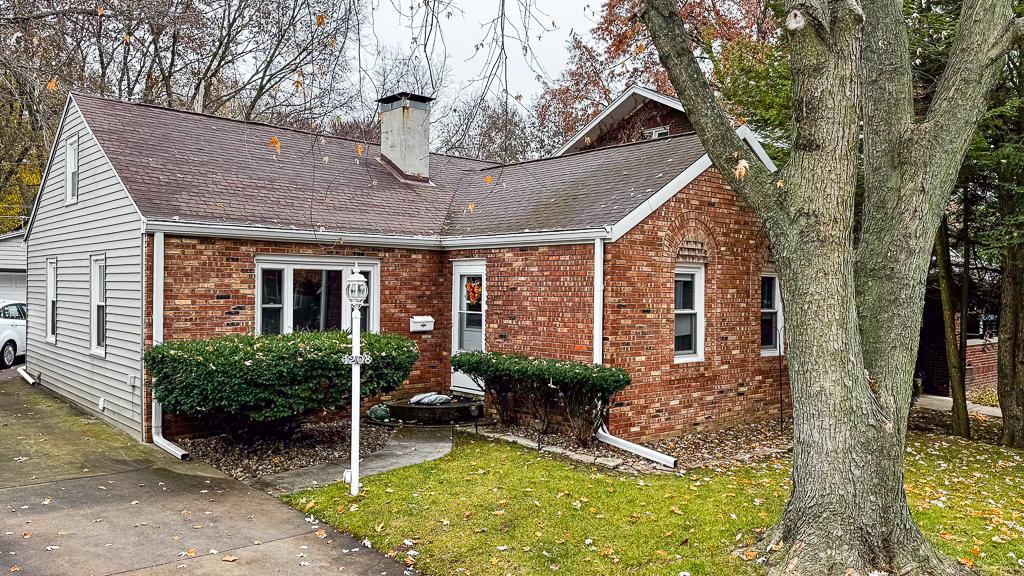 1208 Hillcrest St., Normal, IL 61761