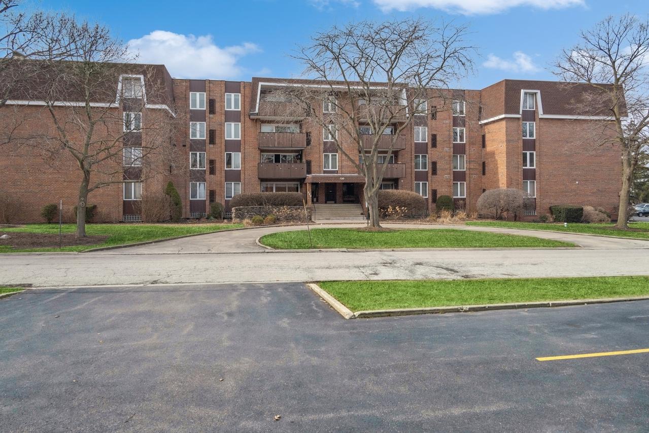 129 S Spruce Ave. #104, Wood Dale, IL 60191