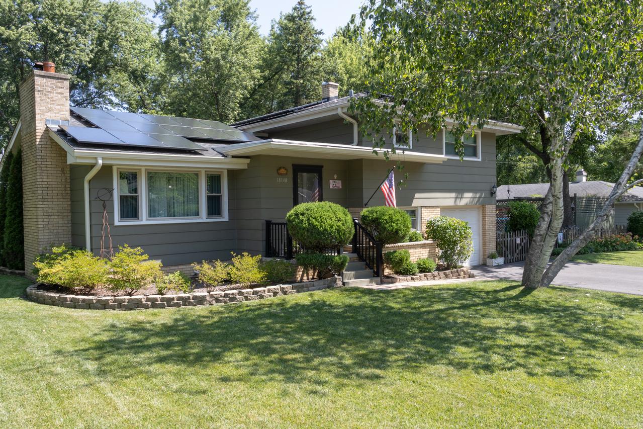 18148 W Lindenwood Dr., Grayslake, IL 60030