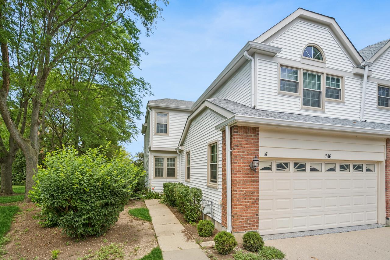 516 Parkview Ter., Buffalo Grove, IL 60089