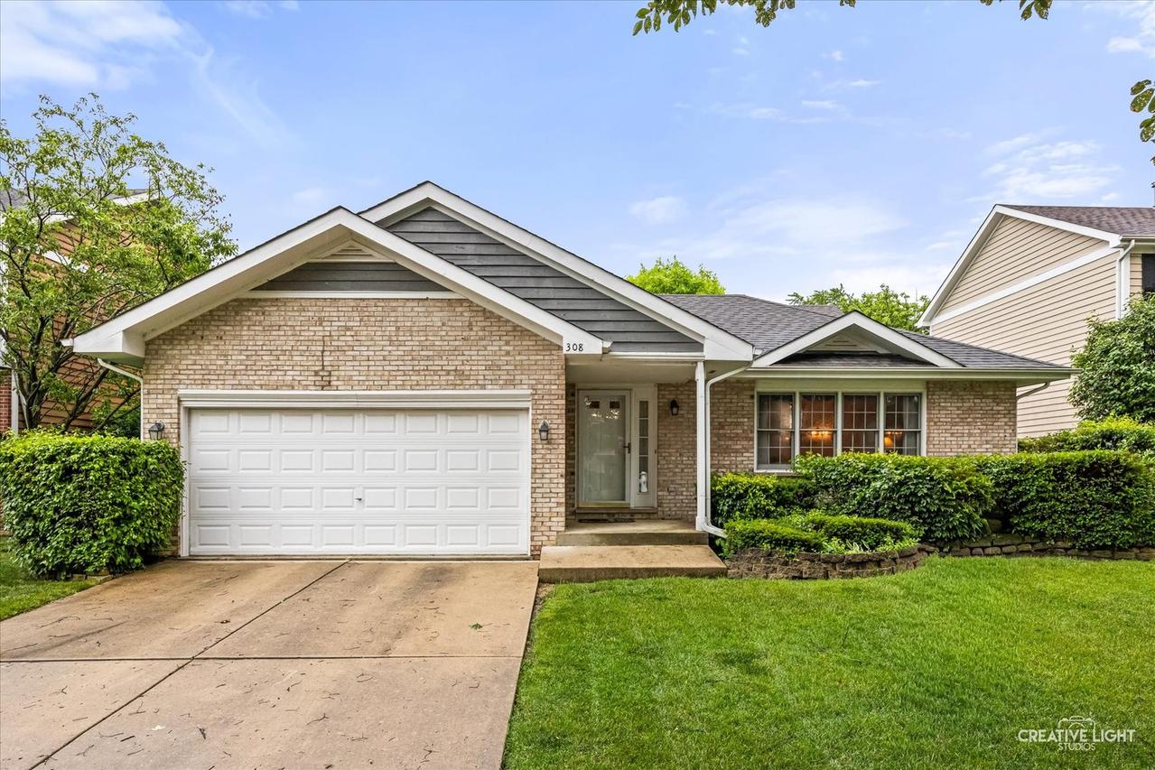 308 Chesapeake Ln., Bloomingdale, IL 60108