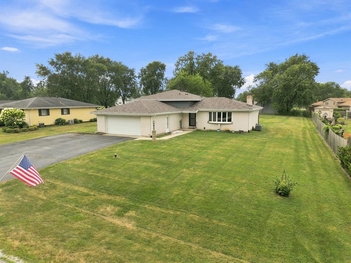 2807 Westmoreland St., New Lenox, IL 60451