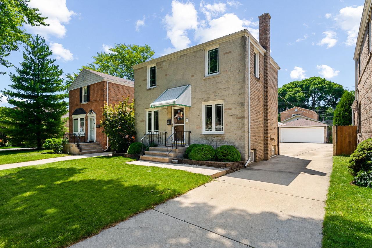 5050 N Neenah Ave., Chicago, IL 60656