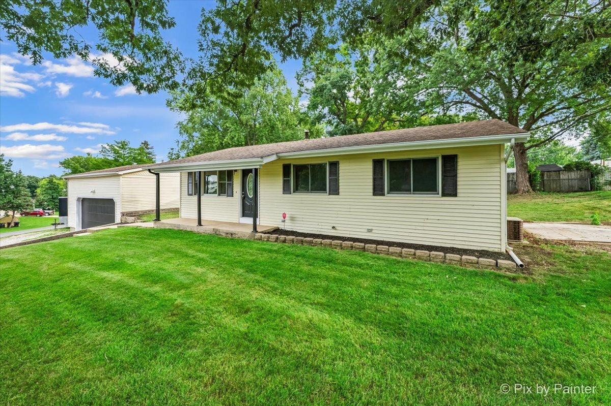 911 W Florence St., Mchenry, IL 60051
