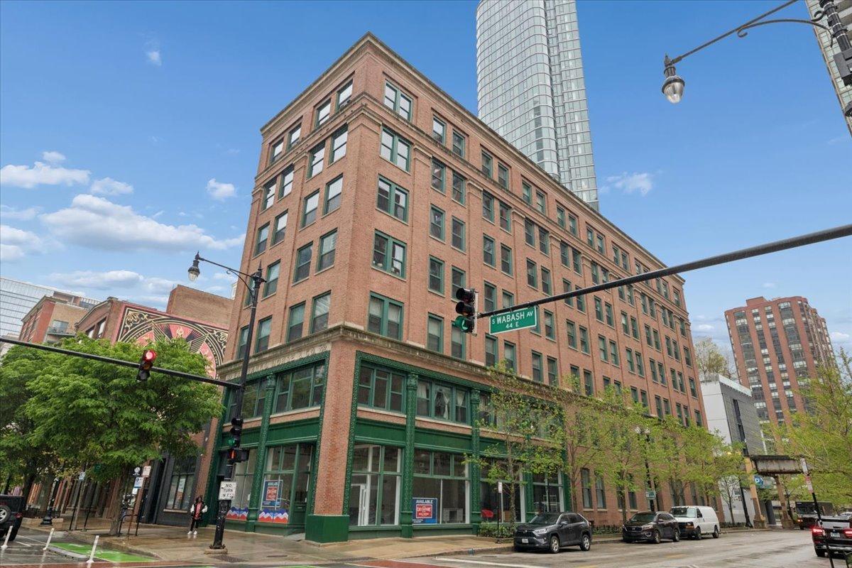 900 S Wabash Ave. #206, Chicago, IL 60605