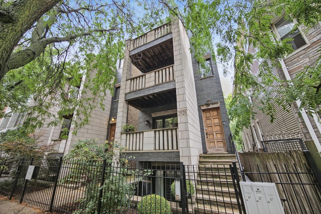 2920 N Damen Ave. #2, Chicago, IL 60618