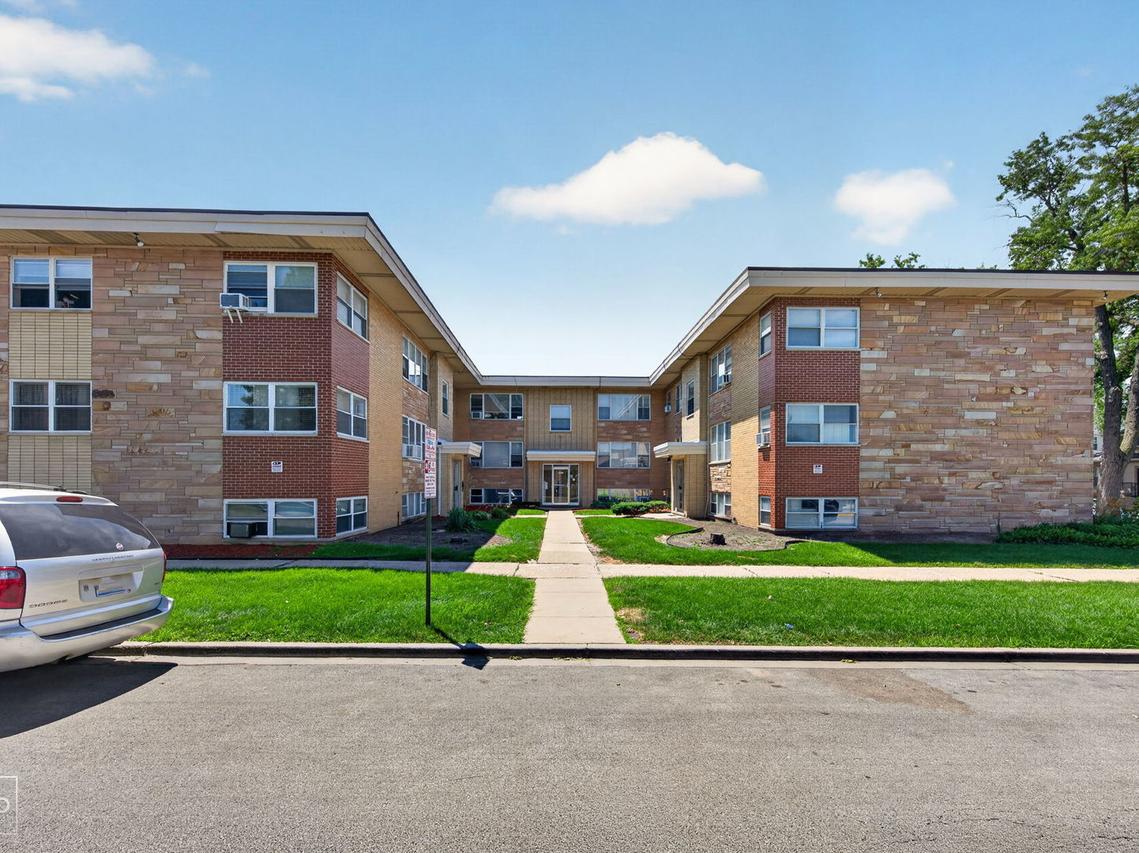 7545 W Belden Ave. #3, Elmwood Park, IL 60707