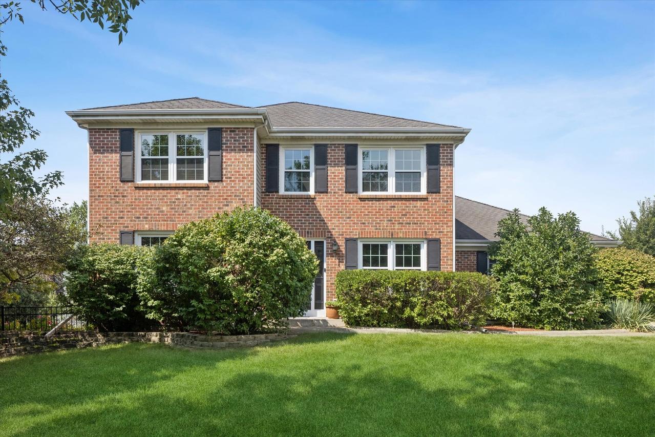 1524 Fieldcrest Dr., West Chicago, IL 60185
