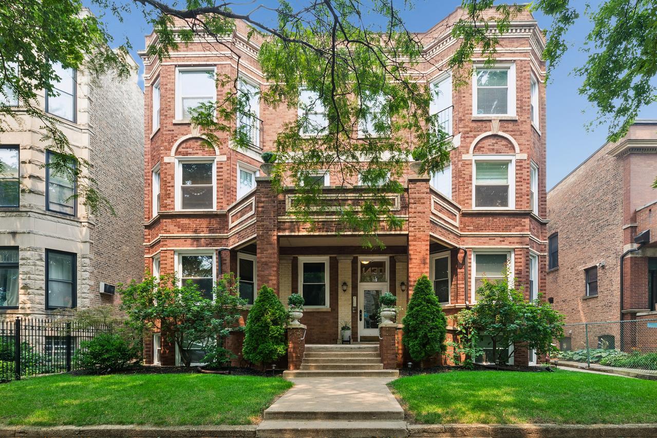 [Address Hidden by Seller], Chicago, IL 60613