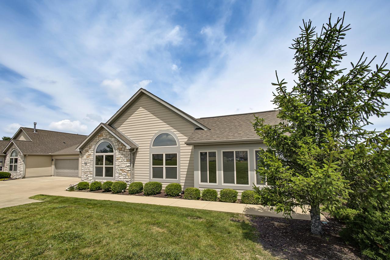 2712 J T Coffman Dr., Champaign, IL 61822