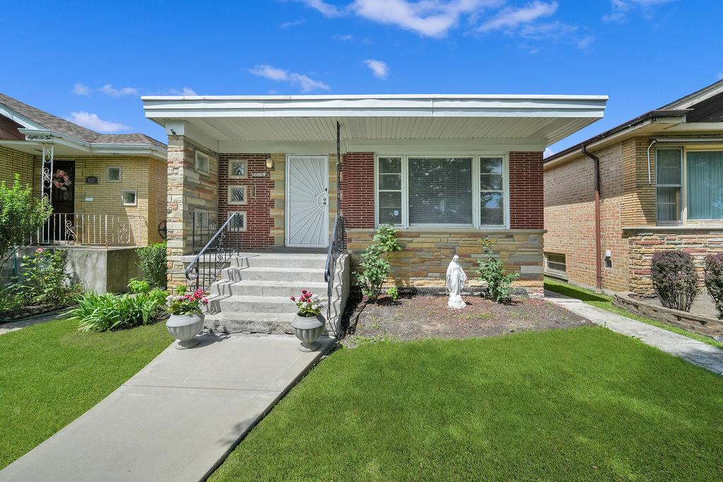 8606 S Kostner Ave., Chicago, IL 60652