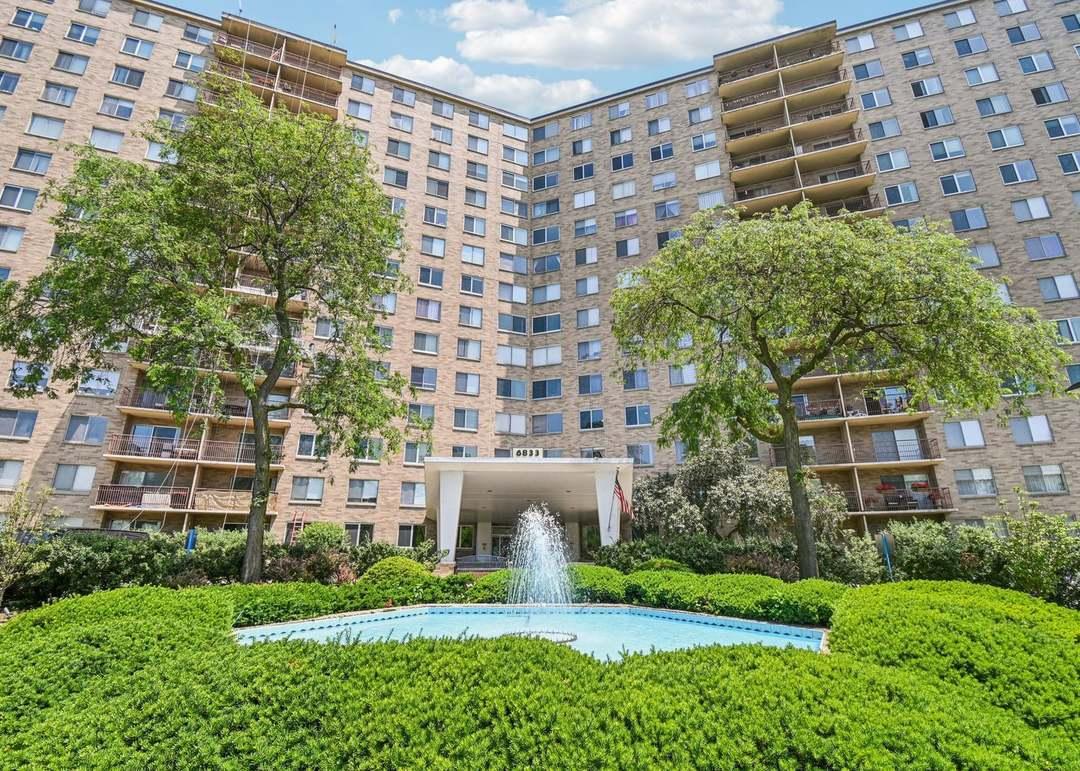 6833 N Kedzie Ave. #504, Chicago, IL 60645