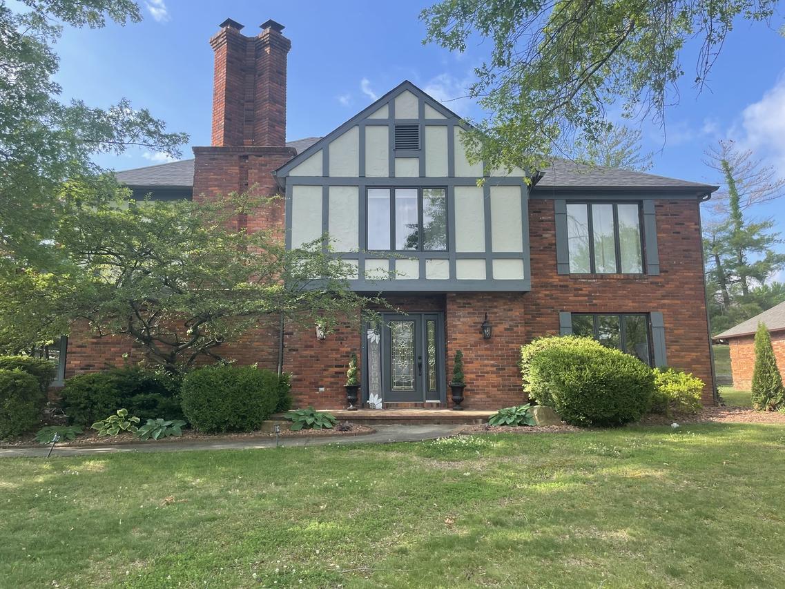 1813 Wolff Dr., Marion, IL 62959