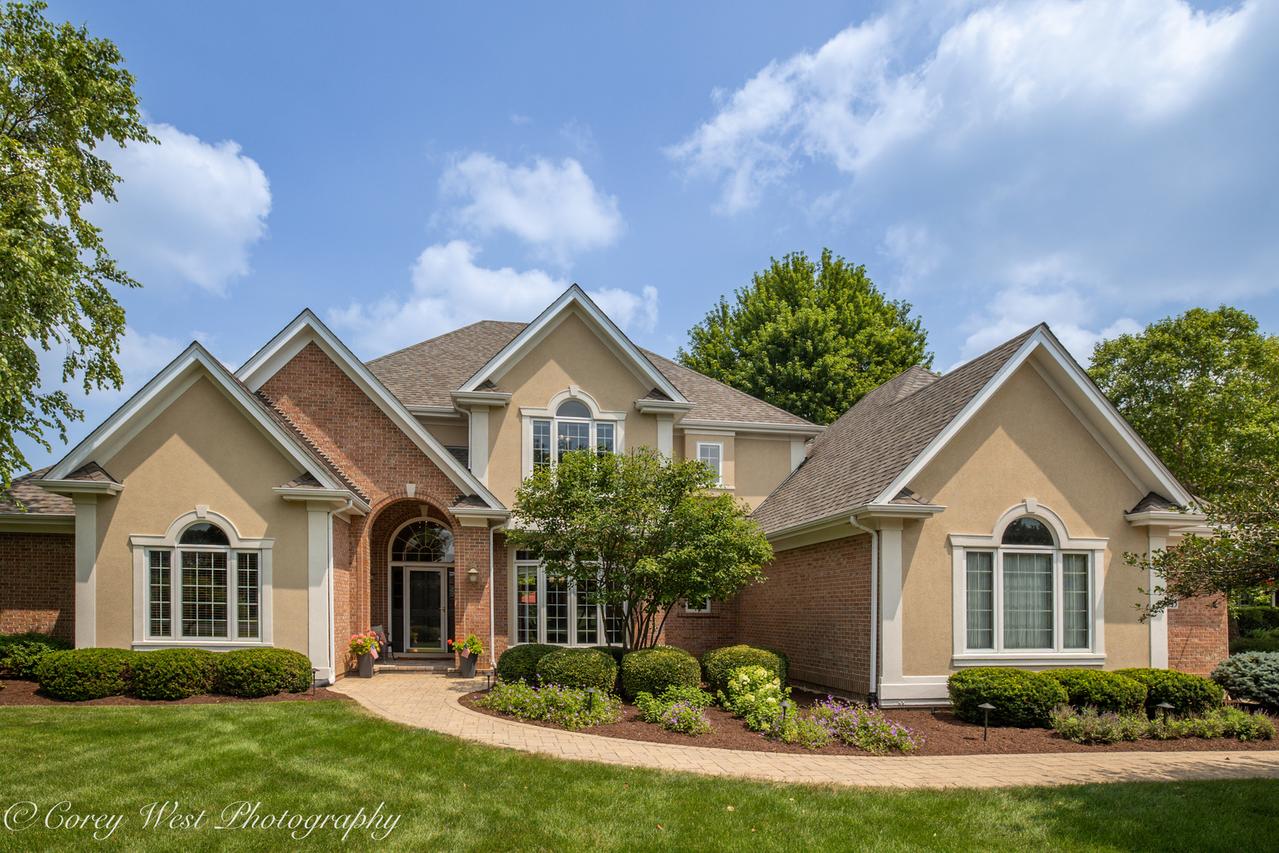 4N843 W Woods Dr., St. Charles, IL 60175