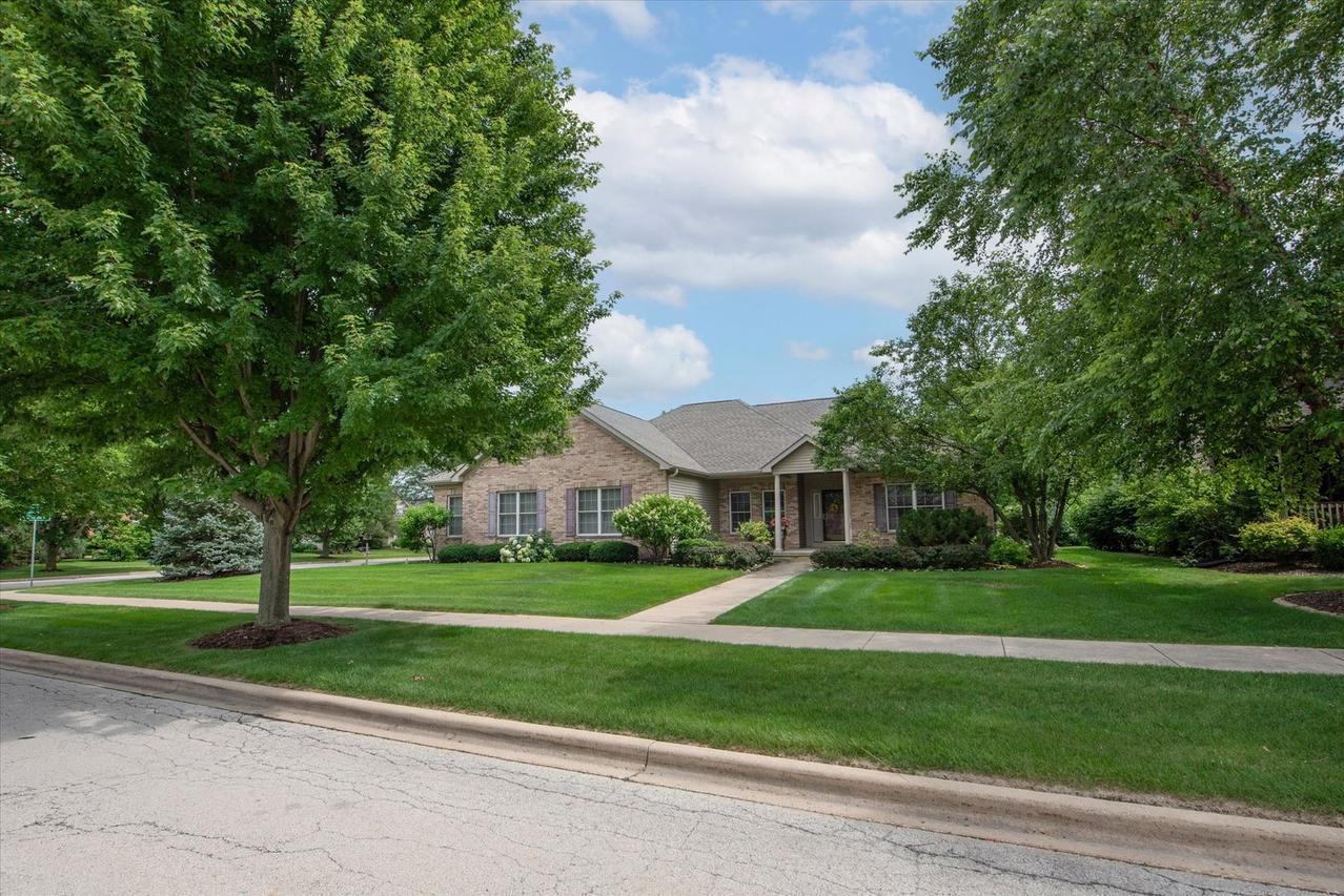298 Quinlan Ave., Dekalb, IL 60115