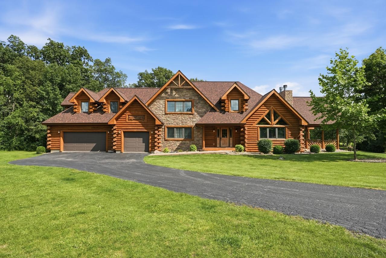 6125 Tulip Ln., Grant Park, IL 60940